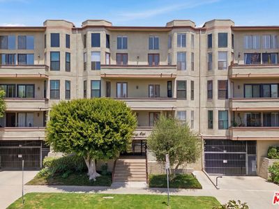 2332 Fox Hills Dr APT 103