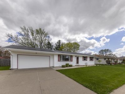 2524 Bradford Avenue