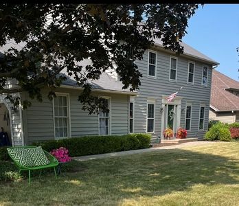 1099 W Jefferson Ave