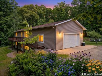 6730 Estelle Dr