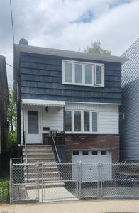 63 Williams Ave