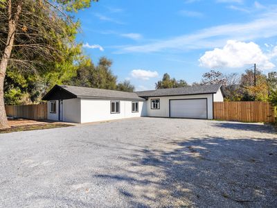 6673 Mountain View Dr