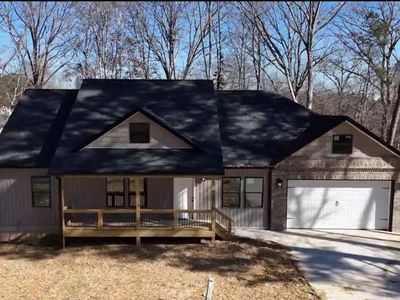 162 Valley Point Dr SE