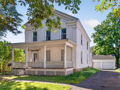 3060 Main St