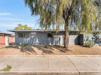 2609 Cedar Ave