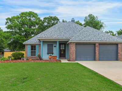 101 Spring Lake Cir