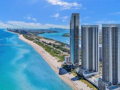 15811 Collins Ave APT 503