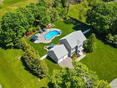 85 Crescent St