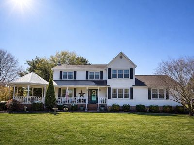 146 Holly Dr