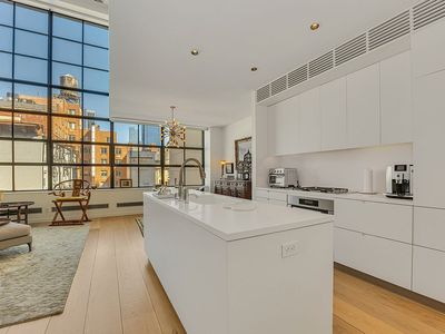 456 W 19th St APT 4A
