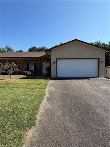 Property at 1107 Eaton Place Ct, Yadkinville, NC