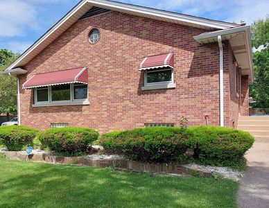 14201 S Green Bay Ave