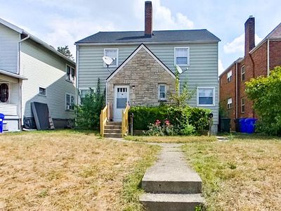 98-100 N Westmoor Ave