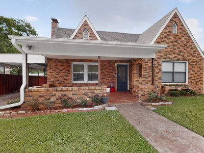 926 Kennedy Ave