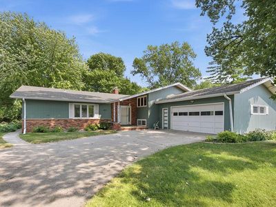 607 6th St W
