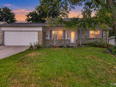 8 S Dianne Dr