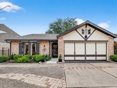 Property at 11939 Brook Meadows Ln, Meadows Place, TX