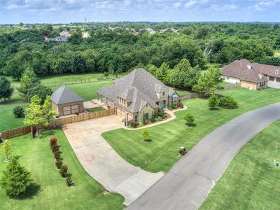 10925 San Lorenzo Dr