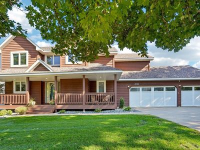 4136 Raspberry Ridge Rd NE