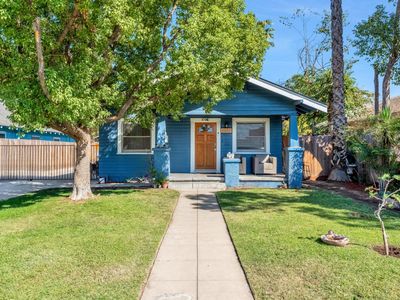 1370 N Farris Ave