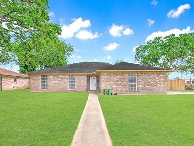 1001 N Shepherd Dr