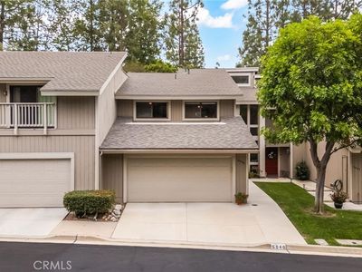 5946 E Cadbury Dr