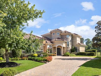 2802 Twin Fountains Dr