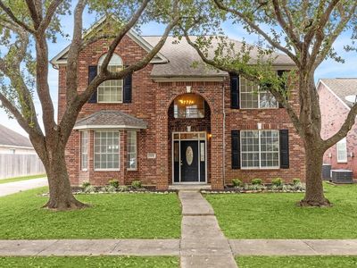 2212 Golden Sails Dr