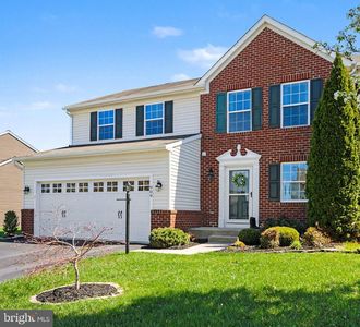909 Cougar Pointe Cir