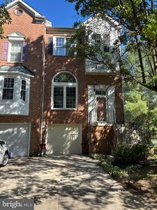 19001 Gallop Dr
