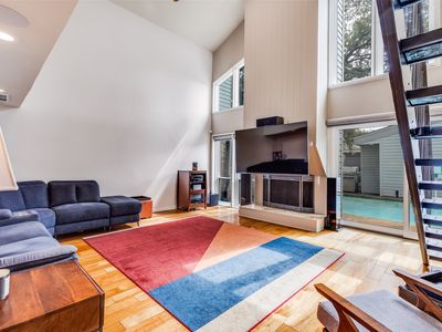 10405 Shadow Bend Dr