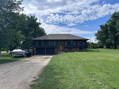 3221 NE Kincaid Rd