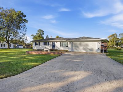 3801 Angus Ln