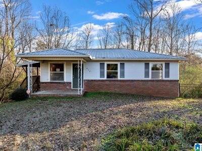 317 3rd Ct