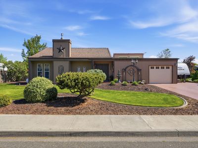 1909 Cypress Pl