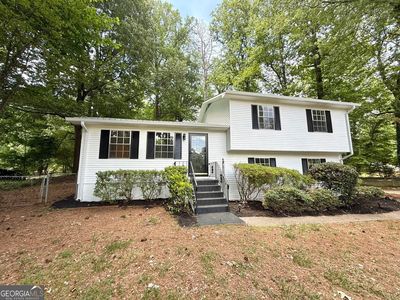 3681 Lavilla Dr