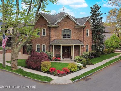 4 Grace Rd