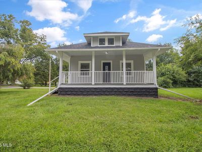 5887 Globe Ave