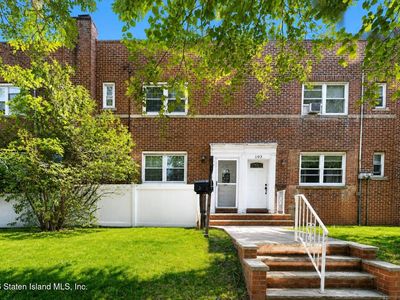 101 Beechwood Pl