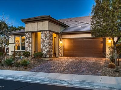 2664 Ornate Regiment St