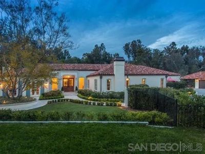 5406 Calzada Del Bosque