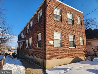 1107 48th Pl NE