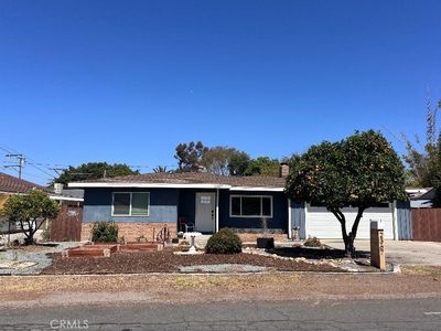 2367 Golden Ave