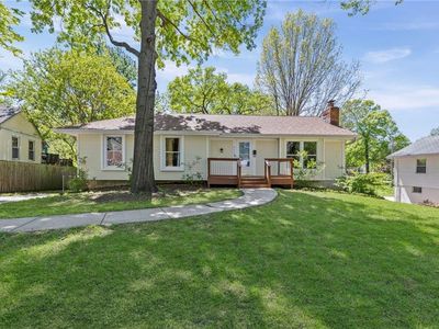 8205 W 57th Ter
