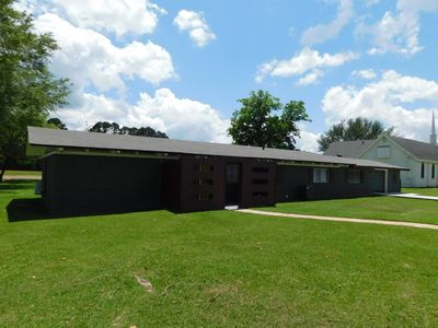 300 S Main St