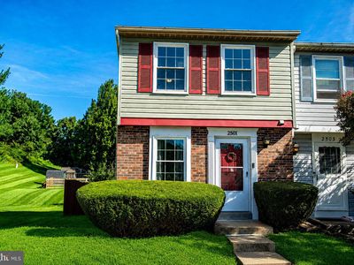 2501 Merrick Ct