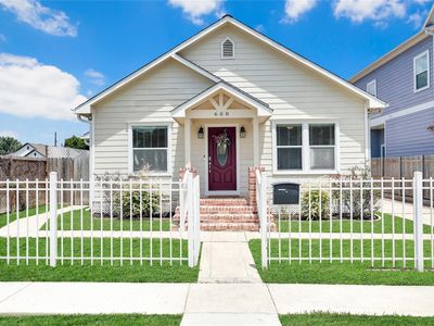 608 Jewett St