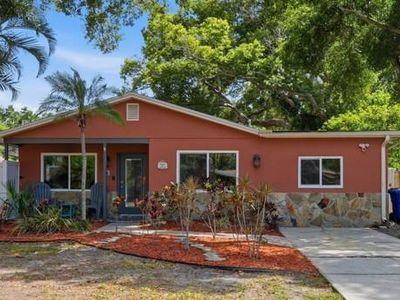 961 Lexington Dr