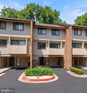 5462 Ring Dove Ln #D4