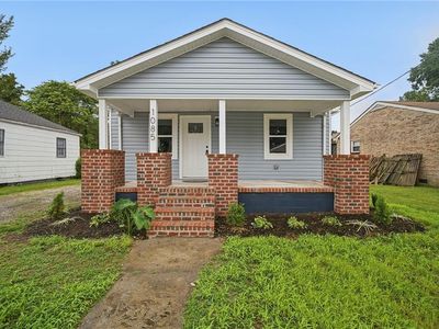 1085 Cascade Blvd